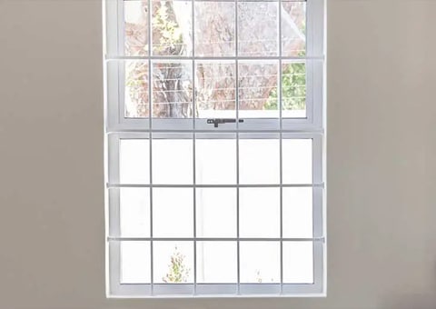 Magnador Cottage Pane window barrier